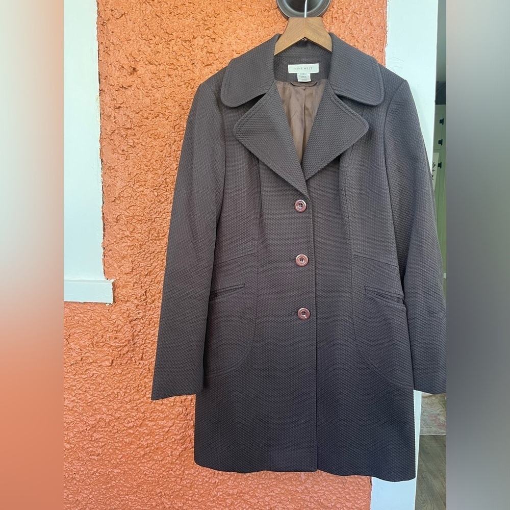 Women’s Nine West 3 Button Coat Brown Waffle Print Size Medium Midlength Cotton